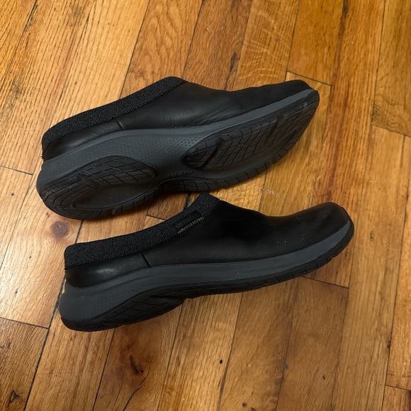 Black floatpro Merrell Clogs - Picture 4 of 5